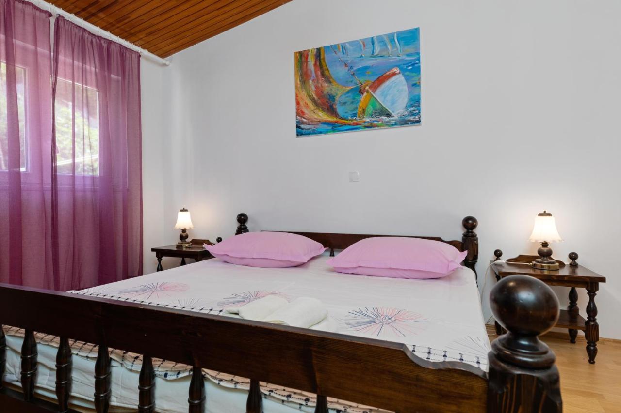 Apartments By The Sea Stanici, Omis - 19728 المظهر الخارجي الصورة